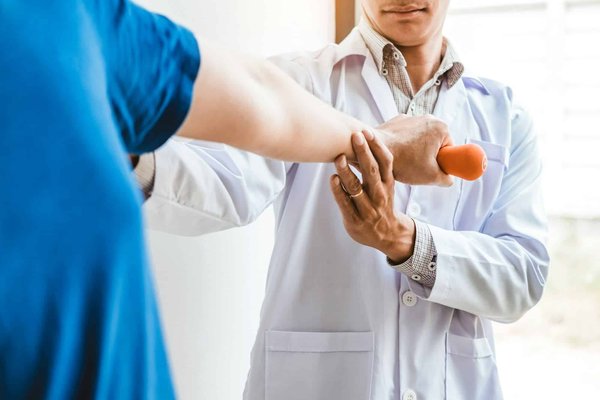 ¿Cuáles son los mejores ejercicios para fortalecer los músculos de las piernas para voleibol?